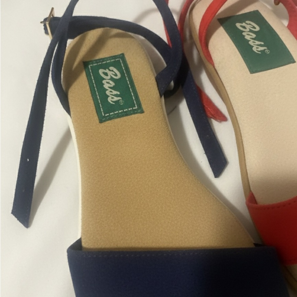 BUNDLE: (2) G.H. Bass & Co. Strappy Sandals - Navy & Red - Size 7 - Picture 2 of 3